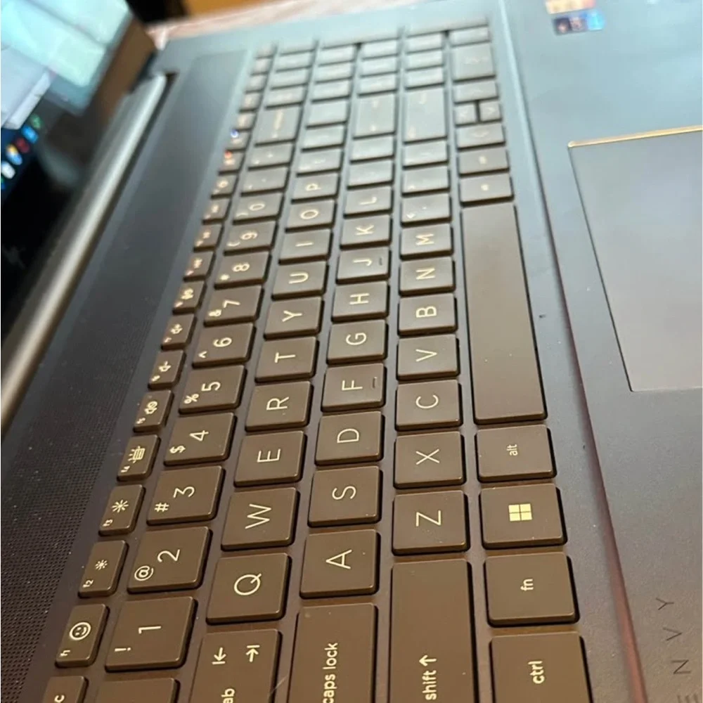 HP Envy 17.3” laptop intel core i7 16g RAM